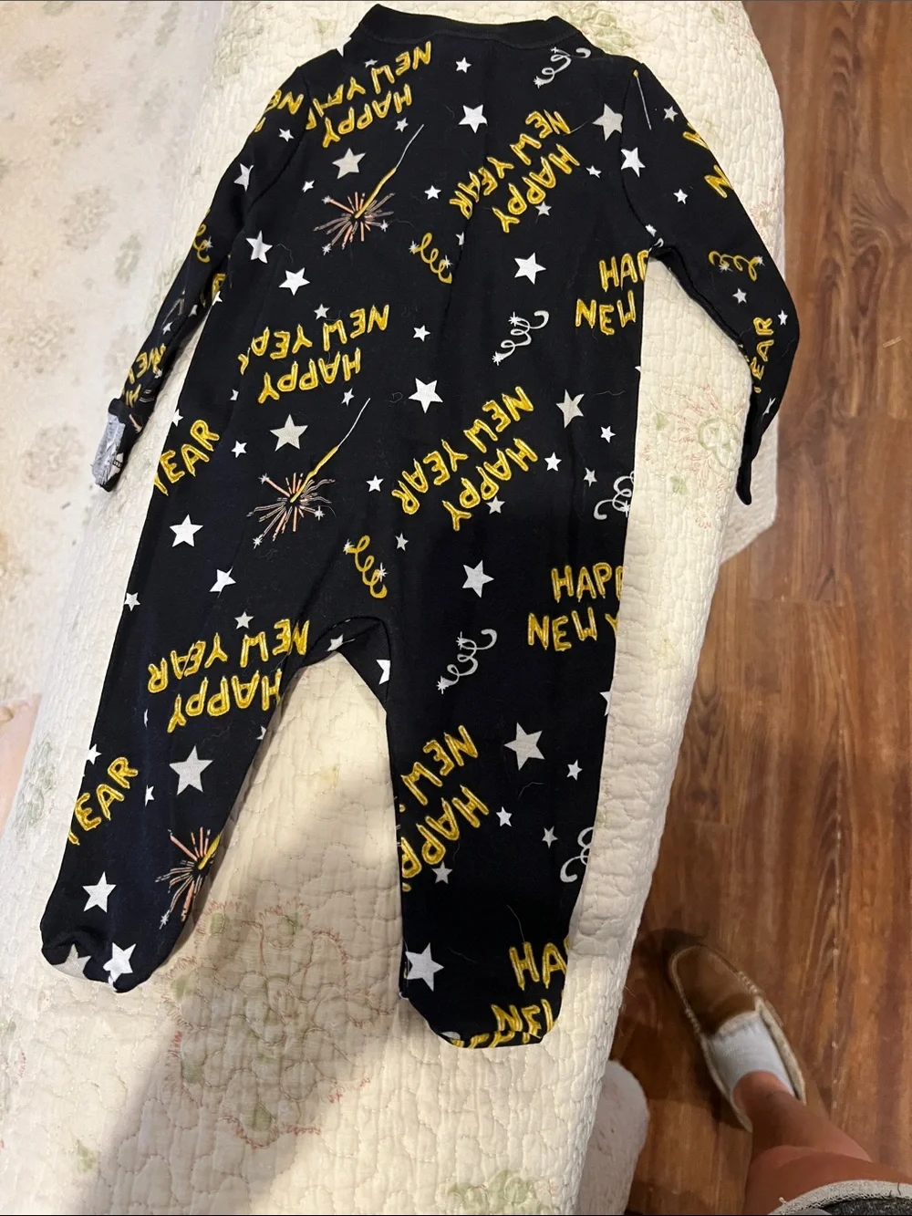 Old Navy Black Footed One-Piece with Gold and White New Year Print size 0-3